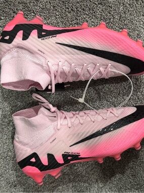 Nike men’s Pink Gradient High-Top Soccer Cleats with Black Swoosh